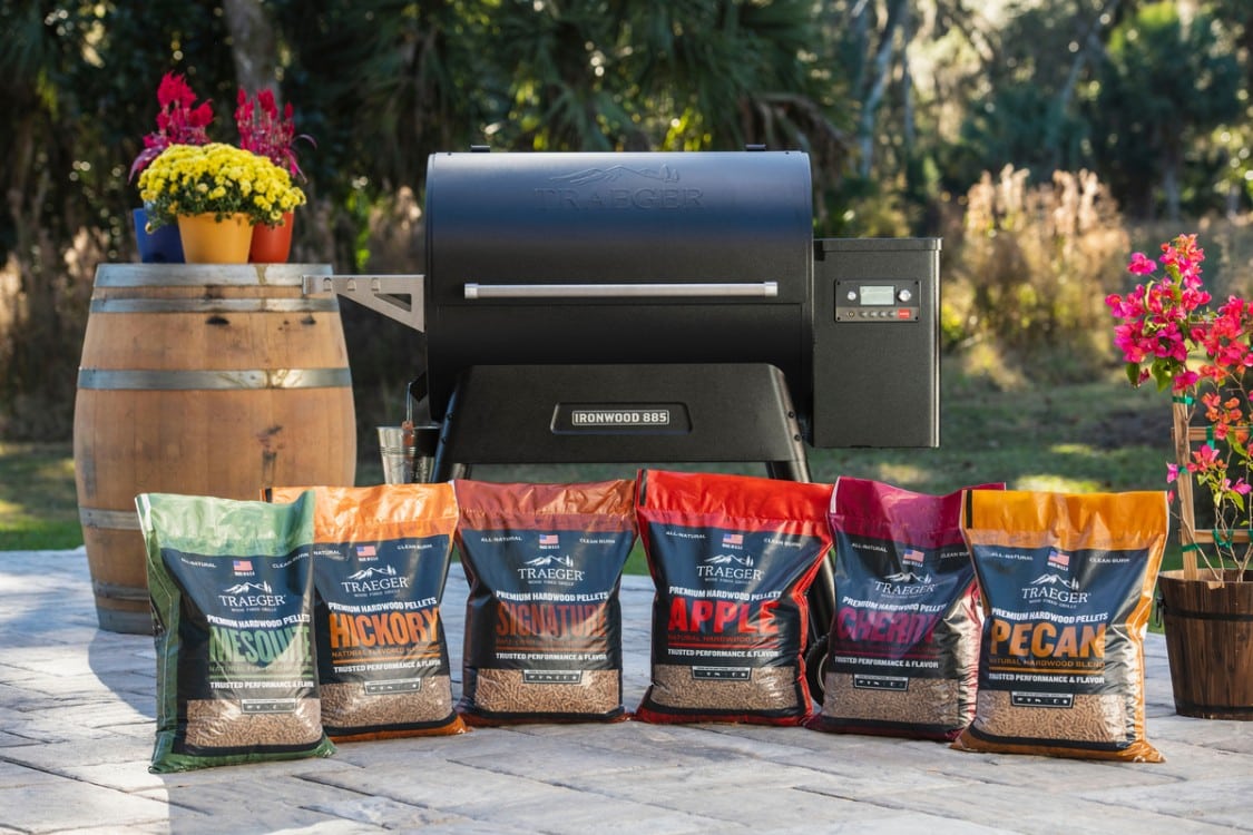 שבבים מעץ טעבי של טרייגר גרילים ומעשנות בשר Traeger grills